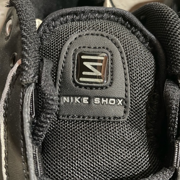 nike shox baseball cleats